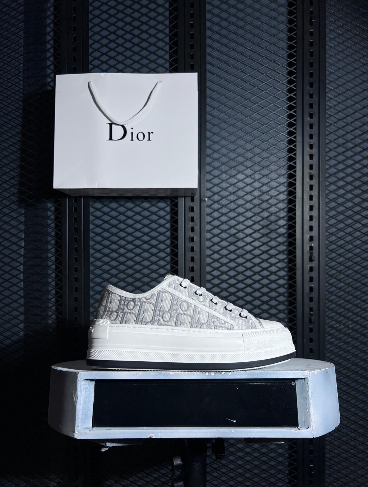 Dior - Walk’N’Dior Grey